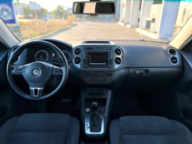 Коричневий Фольксваген Тігуан, об'ємом двигуна 2 л та пробігом 186 тис. км за 13850 $, фото 12 на Automoto.ua