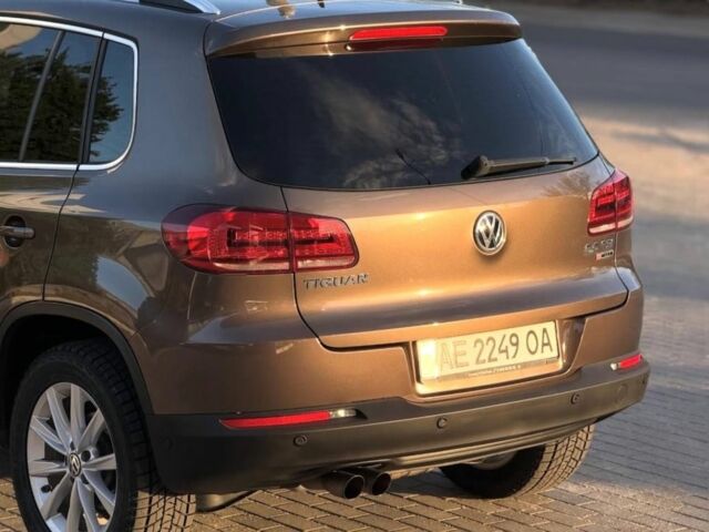 Коричневий Фольксваген Тігуан, об'ємом двигуна 2 л та пробігом 186 тис. км за 13850 $, фото 9 на Automoto.ua