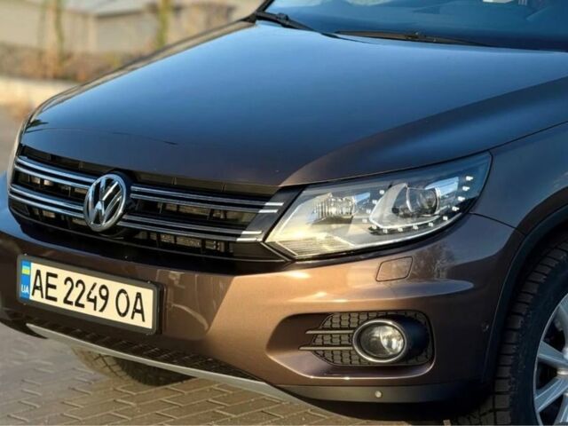 Коричневий Фольксваген Тігуан, об'ємом двигуна 2 л та пробігом 186 тис. км за 13850 $, фото 4 на Automoto.ua