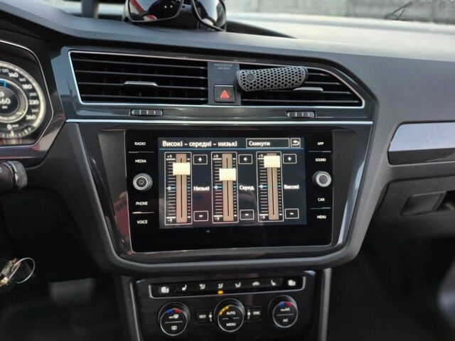 Коричневый Фольксваген Тигуан, объемом двигателя 2 л и пробегом 280 тыс. км за 22800 $, фото 7 на Automoto.ua