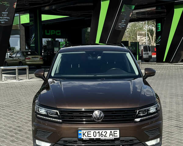 Коричневый Фольксваген Тигуан, объемом двигателя 1.98 л и пробегом 193 тыс. км за 21200 $, фото 4 на Automoto.ua