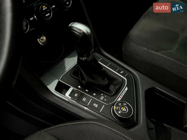 Коричневый Фольксваген Тигуан, объемом двигателя 1.97 л и пробегом 205 тыс. км за 19990 $, фото 16 на Automoto.ua