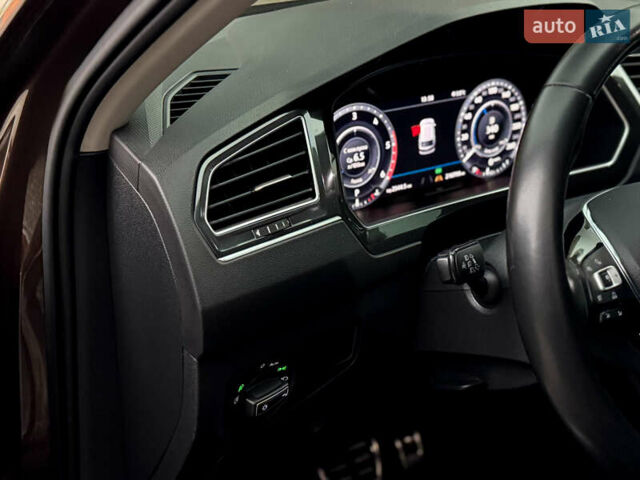 Коричневый Фольксваген Тигуан, объемом двигателя 1.97 л и пробегом 205 тыс. км за 19990 $, фото 13 на Automoto.ua