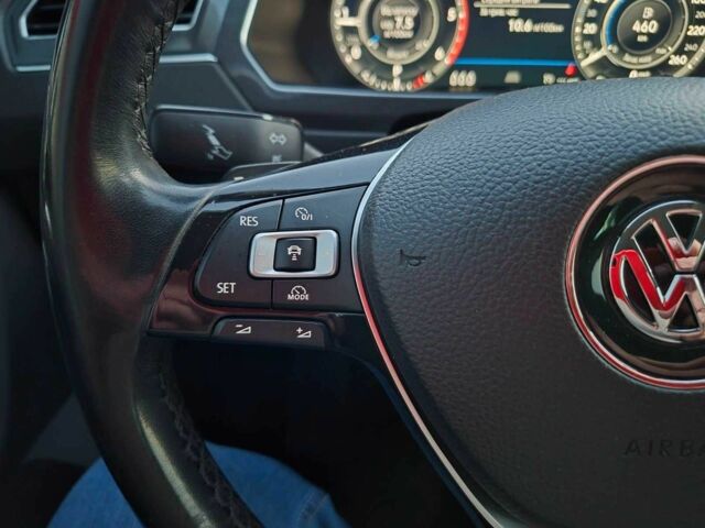 Коричневый Фольксваген Тигуан, объемом двигателя 2 л и пробегом 280 тыс. км за 22800 $, фото 4 на Automoto.ua