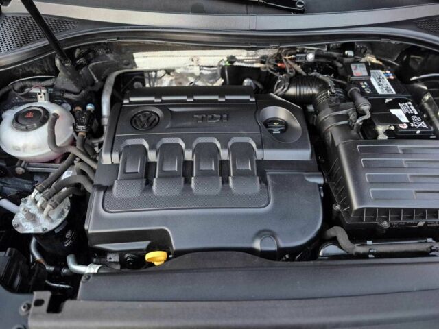 Коричневый Фольксваген Тигуан, объемом двигателя 2 л и пробегом 280 тыс. км за 22800 $, фото 6 на Automoto.ua