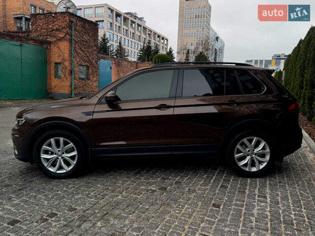 Коричневый Фольксваген Тигуан, объемом двигателя 1.97 л и пробегом 205 тыс. км за 19990 $, фото 4 на Automoto.ua