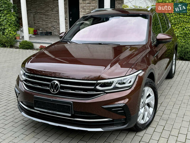 Коричневий Фольксваген Тігуан, об'ємом двигуна 1.97 л та пробігом 133 тис. км за 36999 $, фото 2 на Automoto.ua