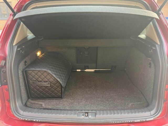 Красный Фольксваген Тигуан, объемом двигателя 2 л и пробегом 157 тыс. км за 9000 $, фото 2 на Automoto.ua