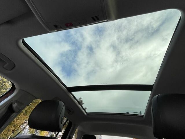 Красный Фольксваген Тигуан, объемом двигателя 2 л и пробегом 75 тыс. км за 19600 $, фото 20 на Automoto.ua