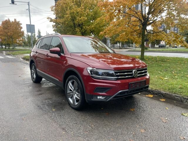 Красный Фольксваген Тигуан, объемом двигателя 2 л и пробегом 75 тыс. км за 19600 $, фото 6 на Automoto.ua
