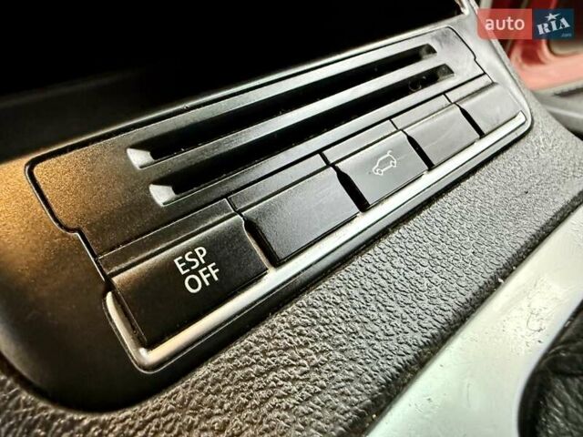 Красный Фольксваген Тигуан, объемом двигателя 2 л и пробегом 244 тыс. км за 8999 $, фото 39 на Automoto.ua