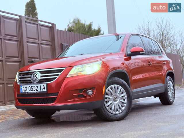 Червоний Фольксваген Тігуан, об'ємом двигуна 1.98 л та пробігом 218 тис. км за 8999 $, фото 4 на Automoto.ua