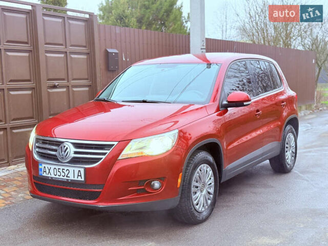 Червоний Фольксваген Тігуан, об'ємом двигуна 1.98 л та пробігом 218 тис. км за 8999 $, фото 7 на Automoto.ua
