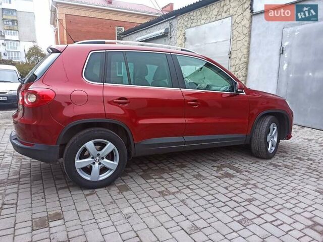 Красный Фольксваген Тигуан, объемом двигателя 1.98 л и пробегом 270 тыс. км за 9000 $, фото 8 на Automoto.ua
