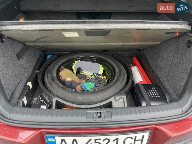 Червоний Фольксваген Тігуан, об'ємом двигуна 2 л та пробігом 232 тис. км за 10900 $, фото 23 на Automoto.ua