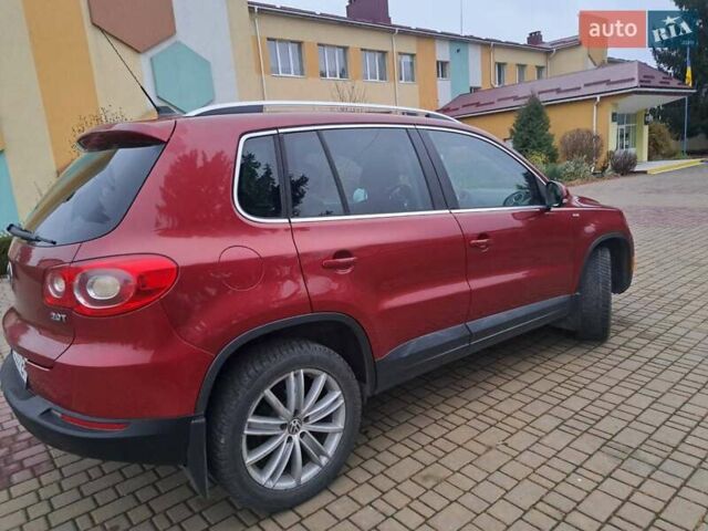 Красный Фольксваген Тигуан, объемом двигателя 1.98 л и пробегом 196 тыс. км за 9500 $, фото 5 на Automoto.ua