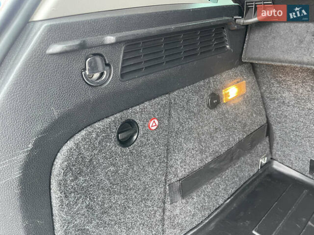 Червоний Фольксваген Тігуан, об'ємом двигуна 2 л та пробігом 232 тис. км за 10900 $, фото 24 на Automoto.ua