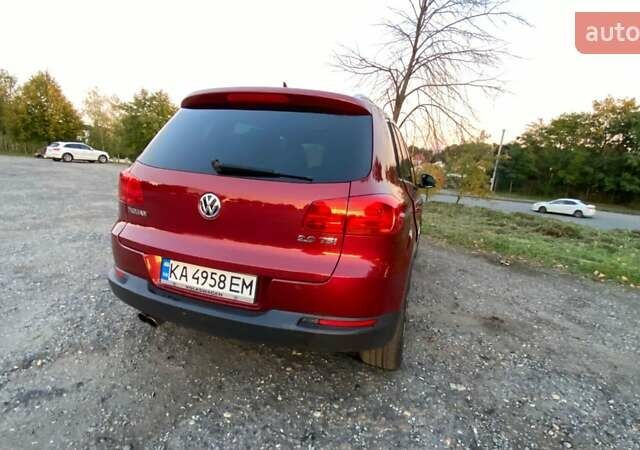 Красный Фольксваген Тигуан, объемом двигателя 1.98 л и пробегом 265 тыс. км за 10500 $, фото 3 на Automoto.ua