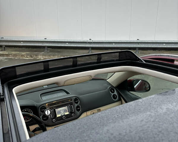 Красный Фольксваген Тигуан, объемом двигателя 1.98 л и пробегом 224 тыс. км за 11500 $, фото 23 на Automoto.ua