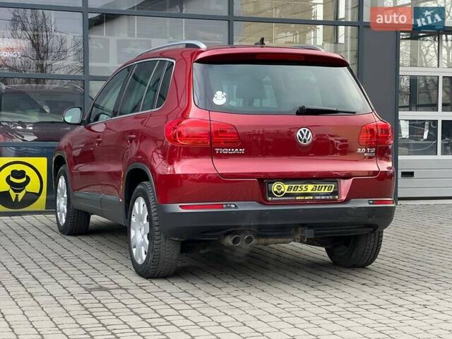 Красный Фольксваген Тигуан, объемом двигателя 1.98 л и пробегом 120 тыс. км за 11800 $, фото 4 на Automoto.ua