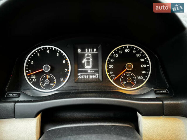 Красный Фольксваген Тигуан, объемом двигателя 1.98 л и пробегом 224 тыс. км за 11500 $, фото 16 на Automoto.ua