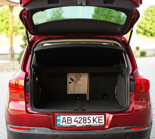 Красный Фольксваген Тигуан, объемом двигателя 1.98 л и пробегом 159 тыс. км за 13300 $, фото 8 на Automoto.ua