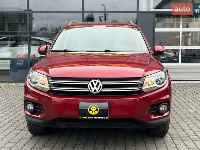 Красный Фольксваген Тигуан, объемом двигателя 1.98 л и пробегом 175 тыс. км за 13800 $, фото 1 на Automoto.ua