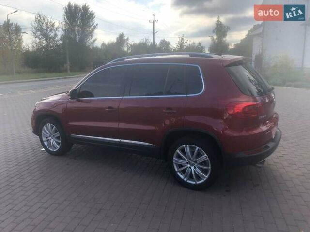 Красный Фольксваген Тигуан, объемом двигателя 2 л и пробегом 177 тыс. км за 12700 $, фото 5 на Automoto.ua