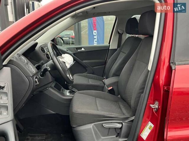 Червоний Фольксваген Тігуан, об'ємом двигуна 2 л та пробігом 142 тис. км за 7900 $, фото 11 на Automoto.ua