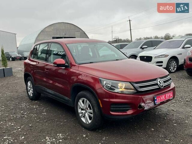 Червоний Фольксваген Тігуан, об'ємом двигуна 2 л та пробігом 142 тис. км за 7900 $, фото 2 на Automoto.ua