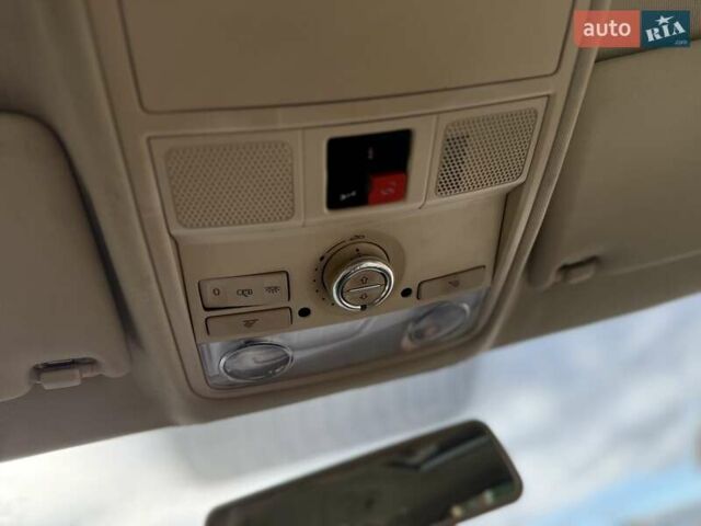 Красный Фольксваген Тигуан, объемом двигателя 1.98 л и пробегом 181 тыс. км за 13499 $, фото 59 на Automoto.ua