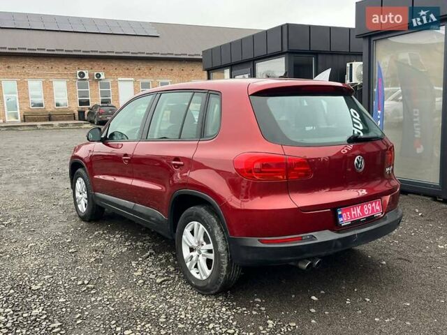 Червоний Фольксваген Тігуан, об'ємом двигуна 2 л та пробігом 142 тис. км за 7900 $, фото 7 на Automoto.ua