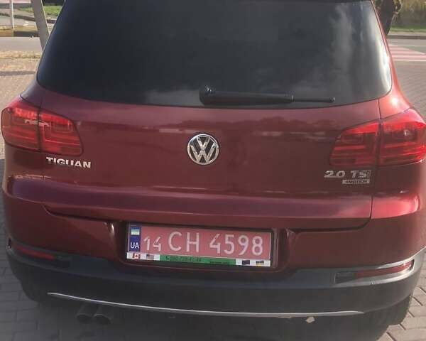 Красный Фольксваген Тигуан, объемом двигателя 2 л и пробегом 177 тыс. км за 12700 $, фото 3 на Automoto.ua