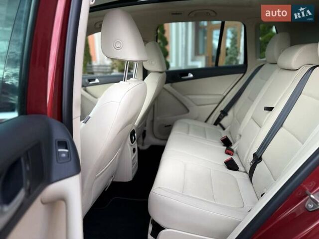 Красный Фольксваген Тигуан, объемом двигателя 1.98 л и пробегом 181 тыс. км за 13499 $, фото 81 на Automoto.ua