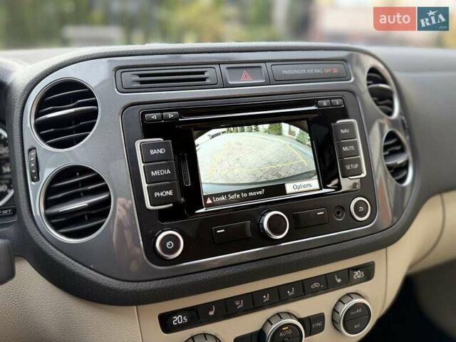 Красный Фольксваген Тигуан, объемом двигателя 1.98 л и пробегом 181 тыс. км за 13499 $, фото 60 на Automoto.ua