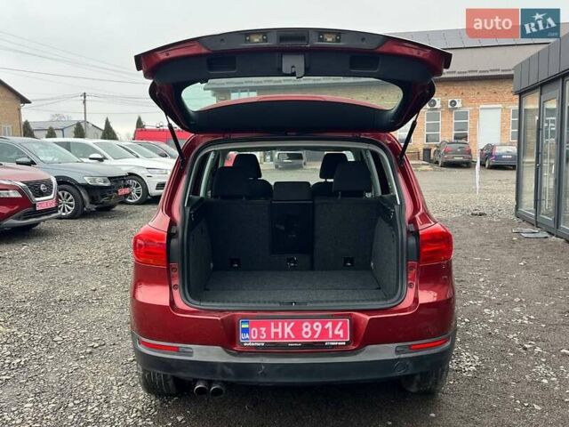 Червоний Фольксваген Тігуан, об'ємом двигуна 2 л та пробігом 142 тис. км за 7900 $, фото 24 на Automoto.ua