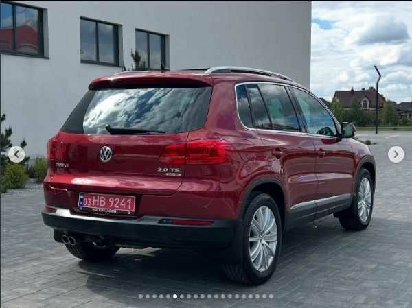 Красный Фольксваген Тигуан, объемом двигателя 2 л и пробегом 205 тыс. км за 12000 $, фото 5 на Automoto.ua