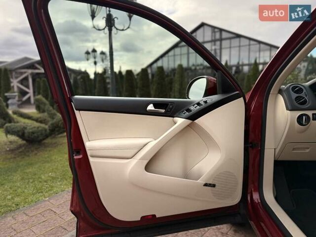 Красный Фольксваген Тигуан, объемом двигателя 1.98 л и пробегом 181 тыс. км за 13499 $, фото 38 на Automoto.ua