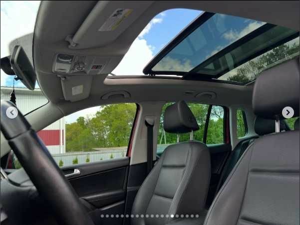 Красный Фольксваген Тигуан, объемом двигателя 2 л и пробегом 205 тыс. км за 12000 $, фото 14 на Automoto.ua