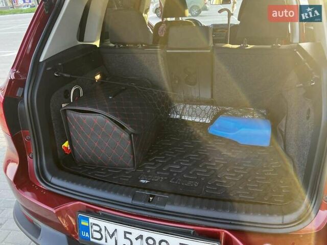 Красный Фольксваген Тигуан, объемом двигателя 1.98 л и пробегом 91 тыс. км за 13000 $, фото 4 на Automoto.ua