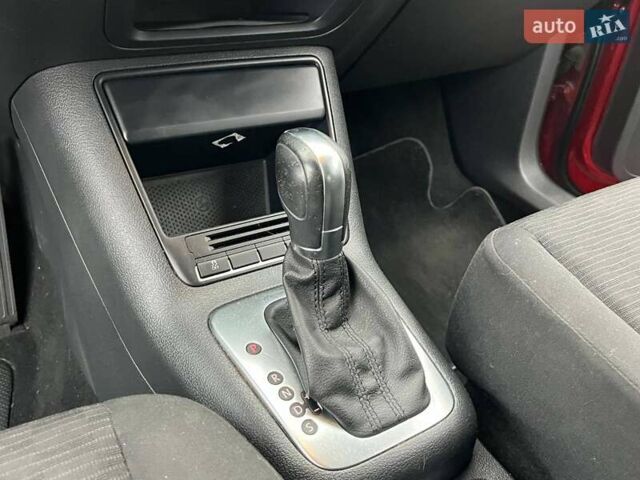 Червоний Фольксваген Тігуан, об'ємом двигуна 2 л та пробігом 142 тис. км за 7900 $, фото 12 на Automoto.ua