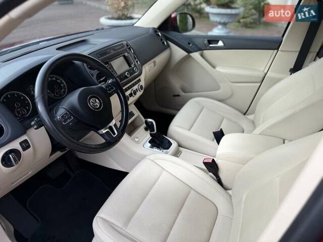 Красный Фольксваген Тигуан, объемом двигателя 1.98 л и пробегом 181 тыс. км за 13499 $, фото 45 на Automoto.ua