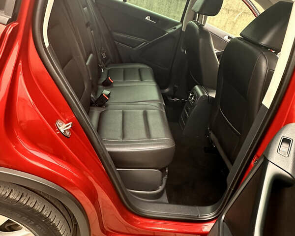 Червоний Фольксваген Тігуан, об'ємом двигуна 1.98 л та пробігом 167 тис. км за 11300 $, фото 16 на Automoto.ua