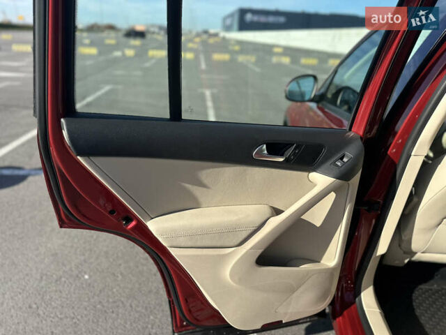 Красный Фольксваген Тигуан, объемом двигателя 1.98 л и пробегом 94 тыс. км за 13750 $, фото 15 на Automoto.ua