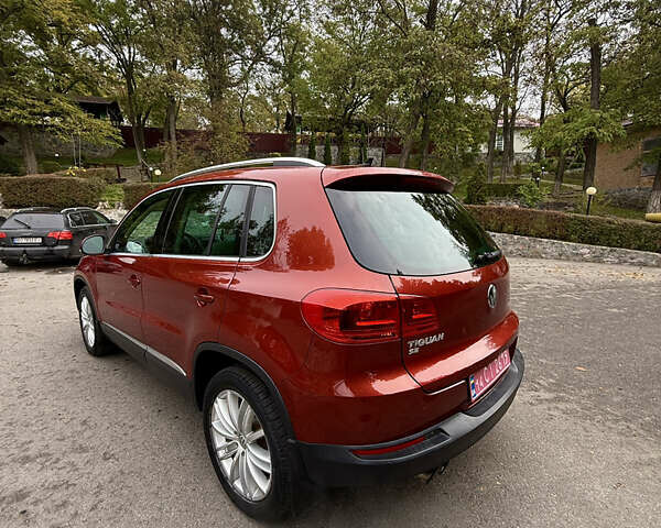 Красный Фольксваген Тигуан, объемом двигателя 2 л и пробегом 162 тыс. км за 14700 $, фото 9 на Automoto.ua