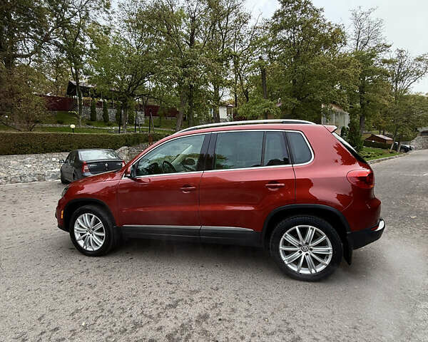 Красный Фольксваген Тигуан, объемом двигателя 2 л и пробегом 162 тыс. км за 14700 $, фото 10 на Automoto.ua