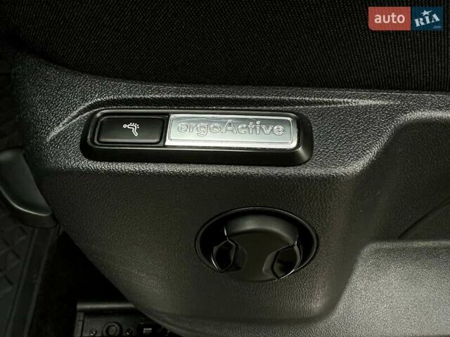 Красный Фольксваген Тигуан, объемом двигателя 1.98 л и пробегом 220 тыс. км за 19900 $, фото 32 на Automoto.ua