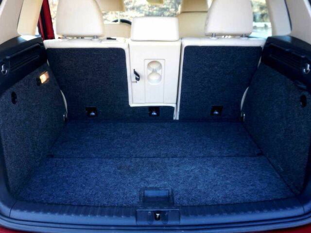 Красный Фольксваген Тигуан, объемом двигателя 2 л и пробегом 79 тыс. км за 7000 $, фото 11 на Automoto.ua