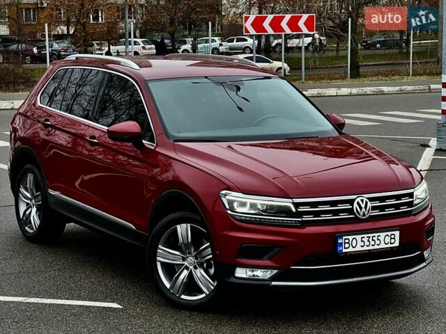 Красный Фольксваген Тигуан, объемом двигателя 1.98 л и пробегом 220 тыс. км за 19900 $, фото 22 на Automoto.ua