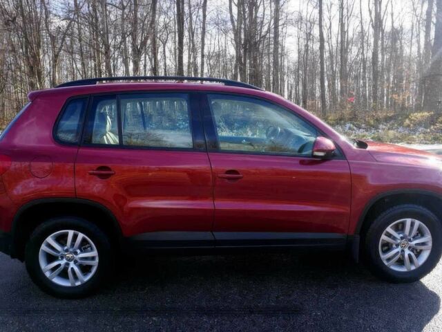 Красный Фольксваген Тигуан, объемом двигателя 2 л и пробегом 79 тыс. км за 7000 $, фото 6 на Automoto.ua